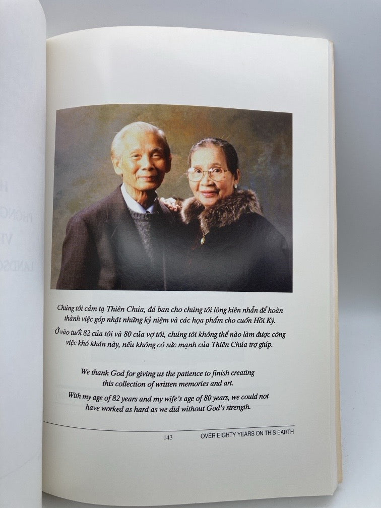 Tren Tam Muoi Nam. Tai the Gian. Over Eighty Years on This Earth.