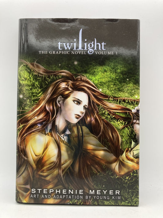 Twilight: The Graphic Novel Volume 1