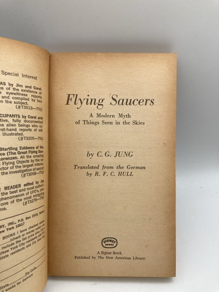 Flying Saucers : A Modern Myth of Things Seen in the Skies by C.G. Jung